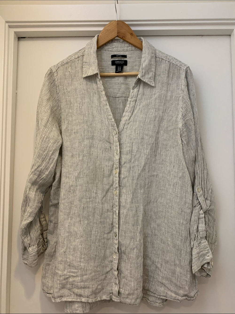 Jones New York Light Gray Striped Linen Button-Down Shirt
